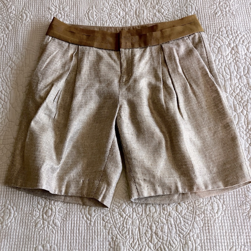 Ports 1961 tan metallic gold linen/cotton walking short.